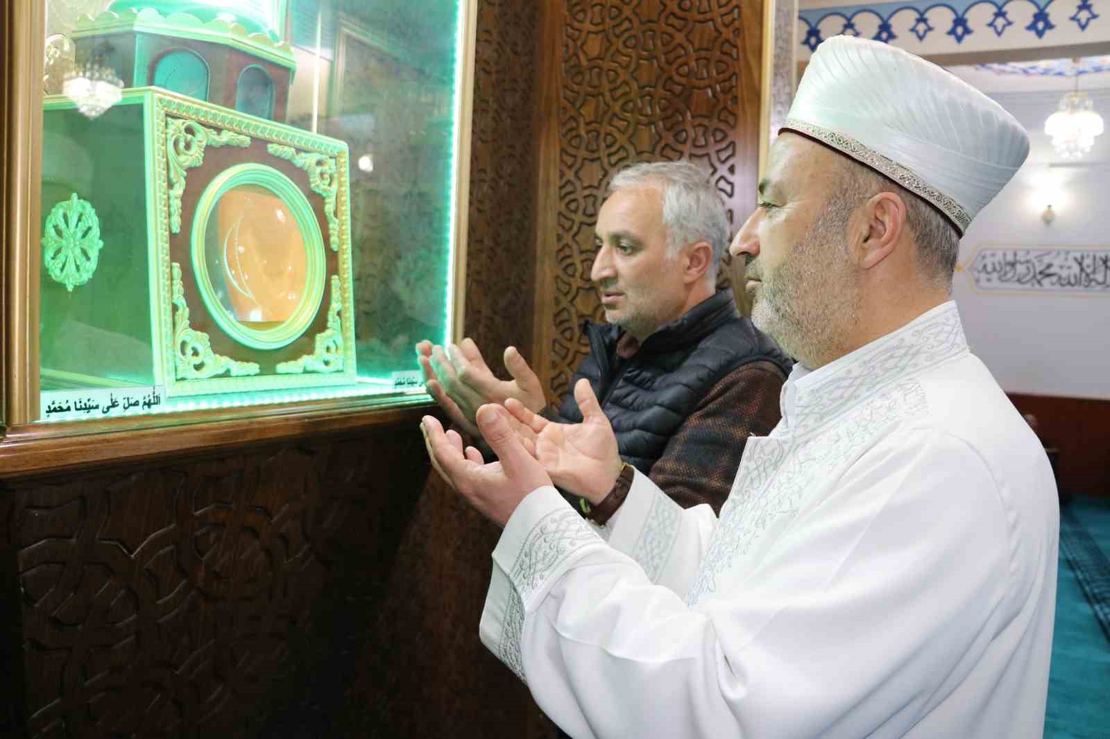 Van’da Sakal-ı Şerif’e yoğun ilgi