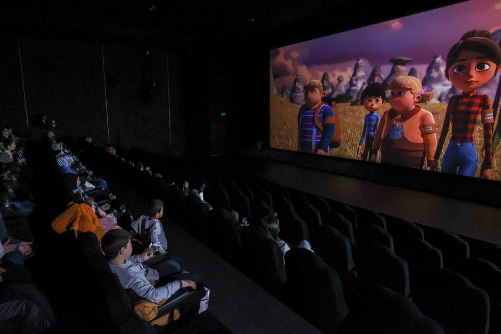 Bakan Göktaş: “Aileler sinemalarda filmleri yüzde 40 indirimli izleyecek”