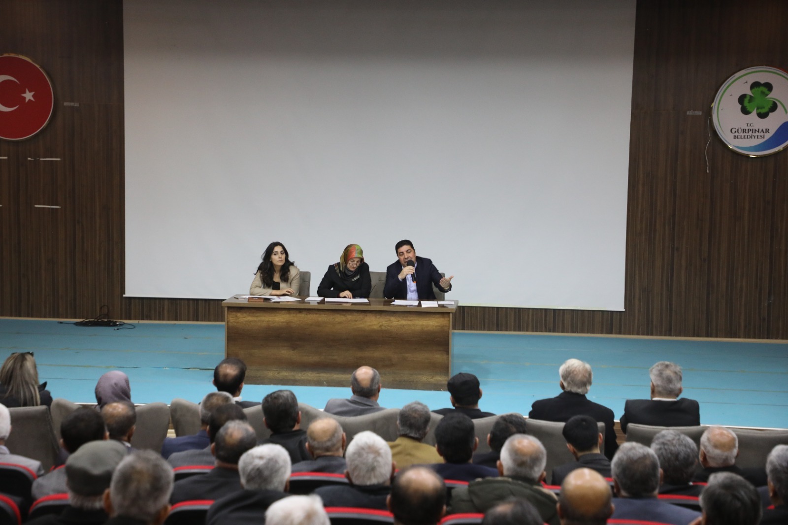 Gürpınar Belediyesi 2024 yılında yaptıkları projeleri değerlendirdi