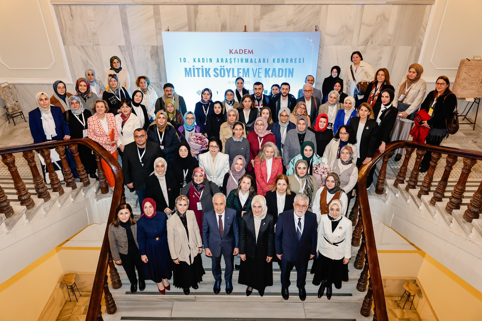 “Dini Metinler Mitlerden Arındırılmalıdır”