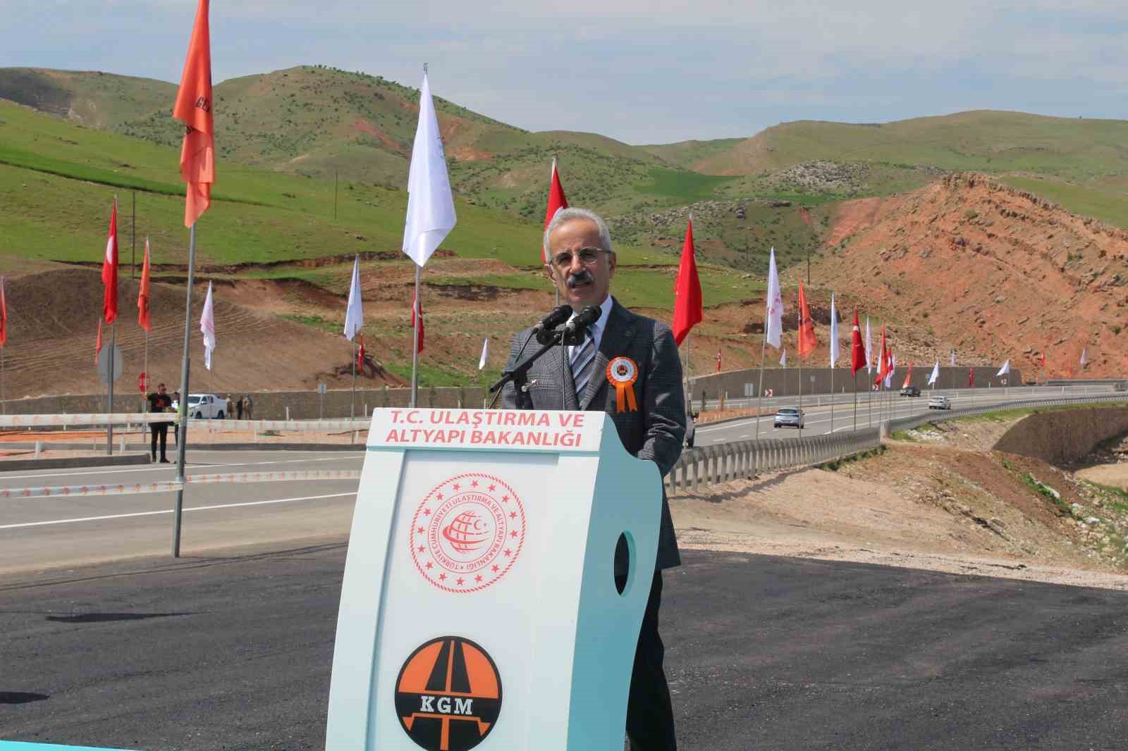 Bakan Uraloğlu müjdeyi verdi, Siirt’e tren geliyor