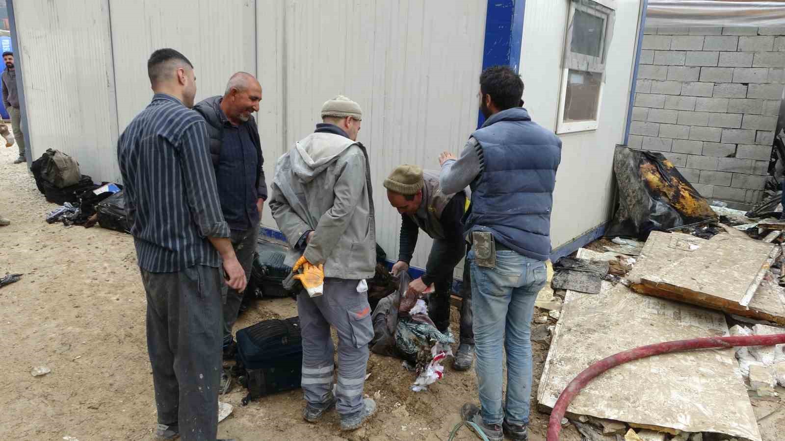 Malatya’da 150 işçinin kaldığı konteynerde korkutan yangın