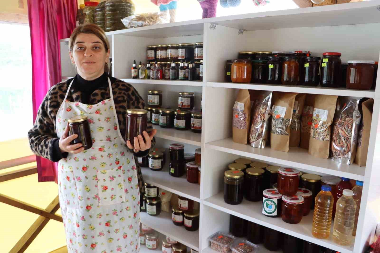 Üreten kadınları, 19 ilçede yöresel lezzetleri gün yüzüne çıkartıyor