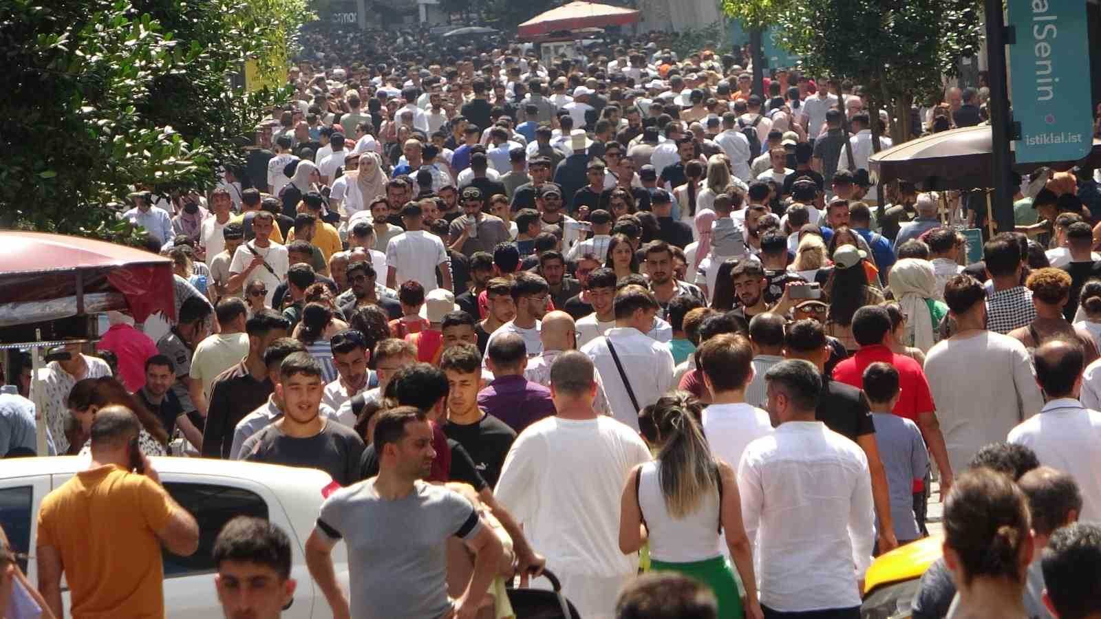 Mart Ayında İşsizlik Geriledi: Oran Yüzde 7,9’a Düştü