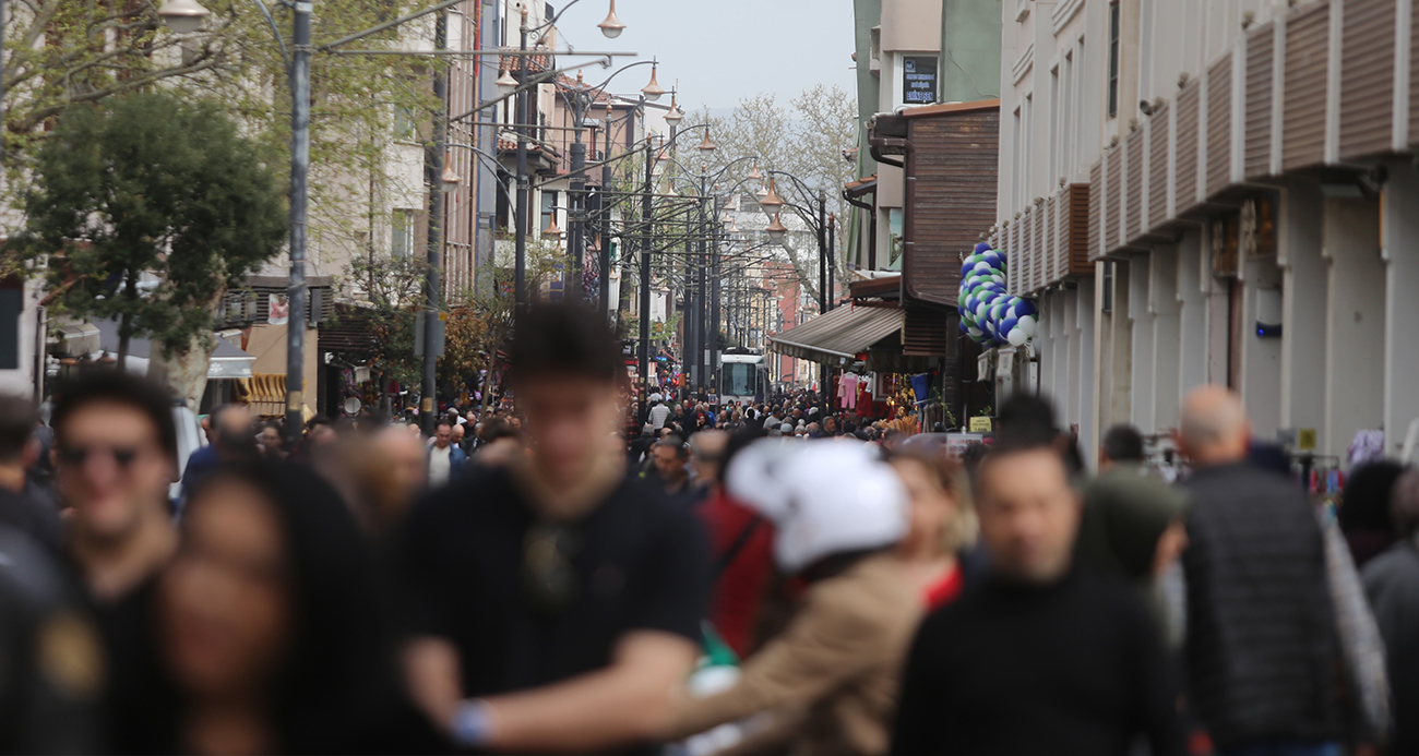 Artık düğünde takılan takılar avukatın