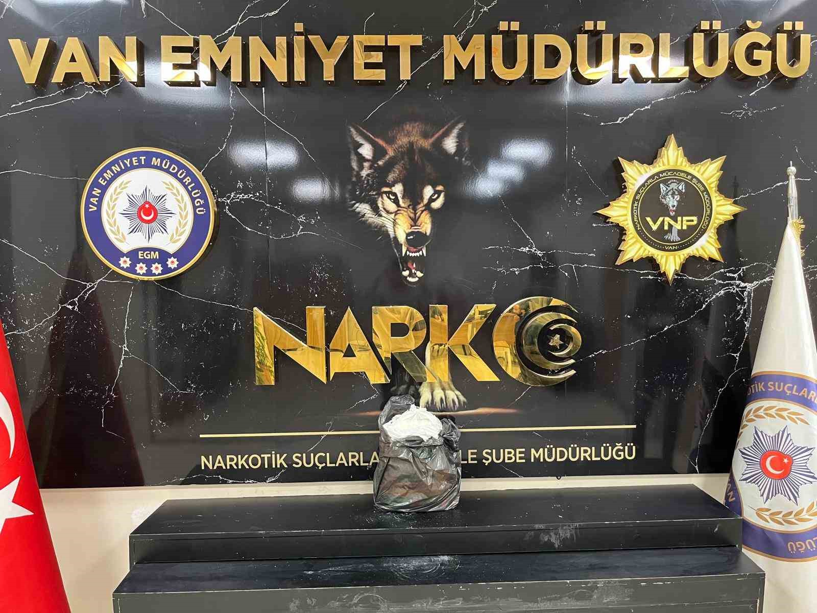 Van’da 48 kilo uyuşturucu ele geçirildi