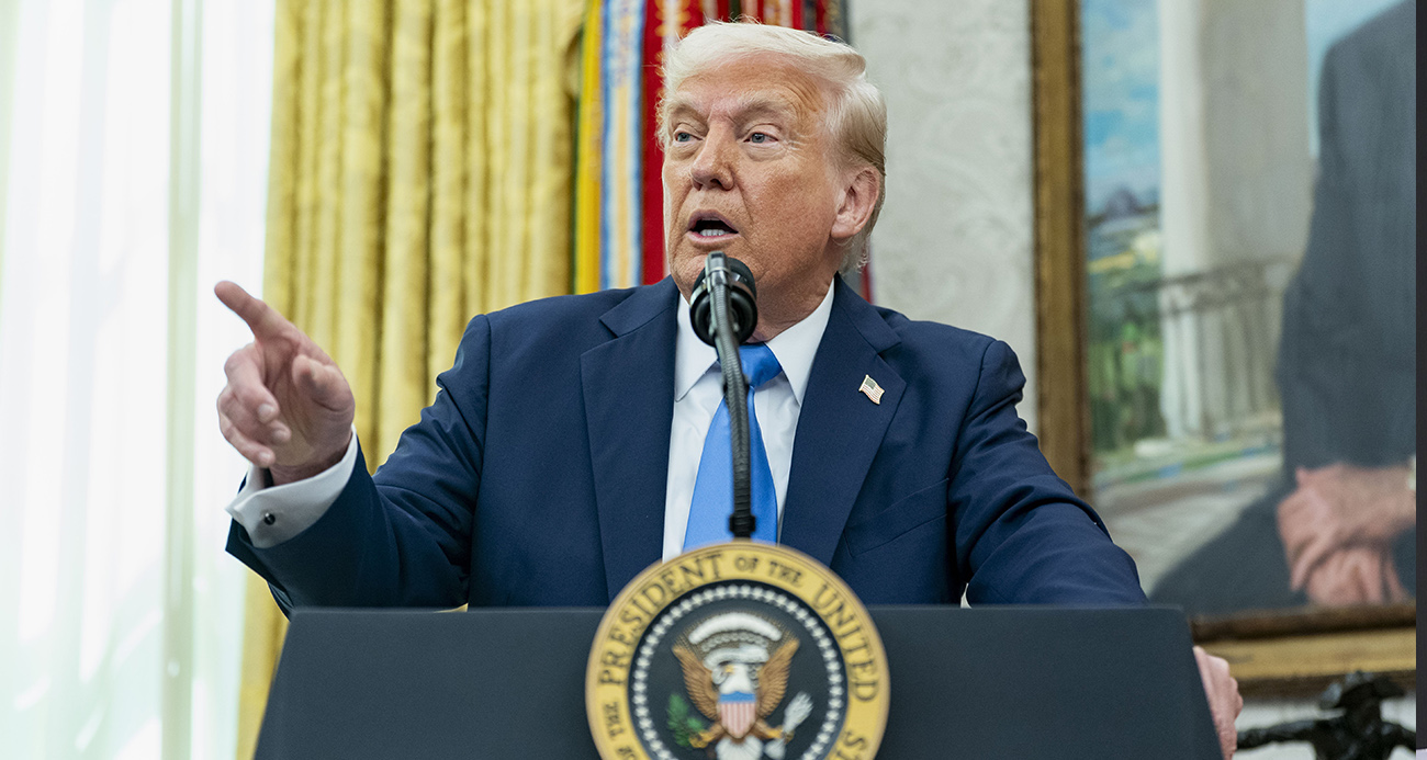 Trump’tan FED’e: “Yavaş hareket eden FED faizleri düşürmeli”