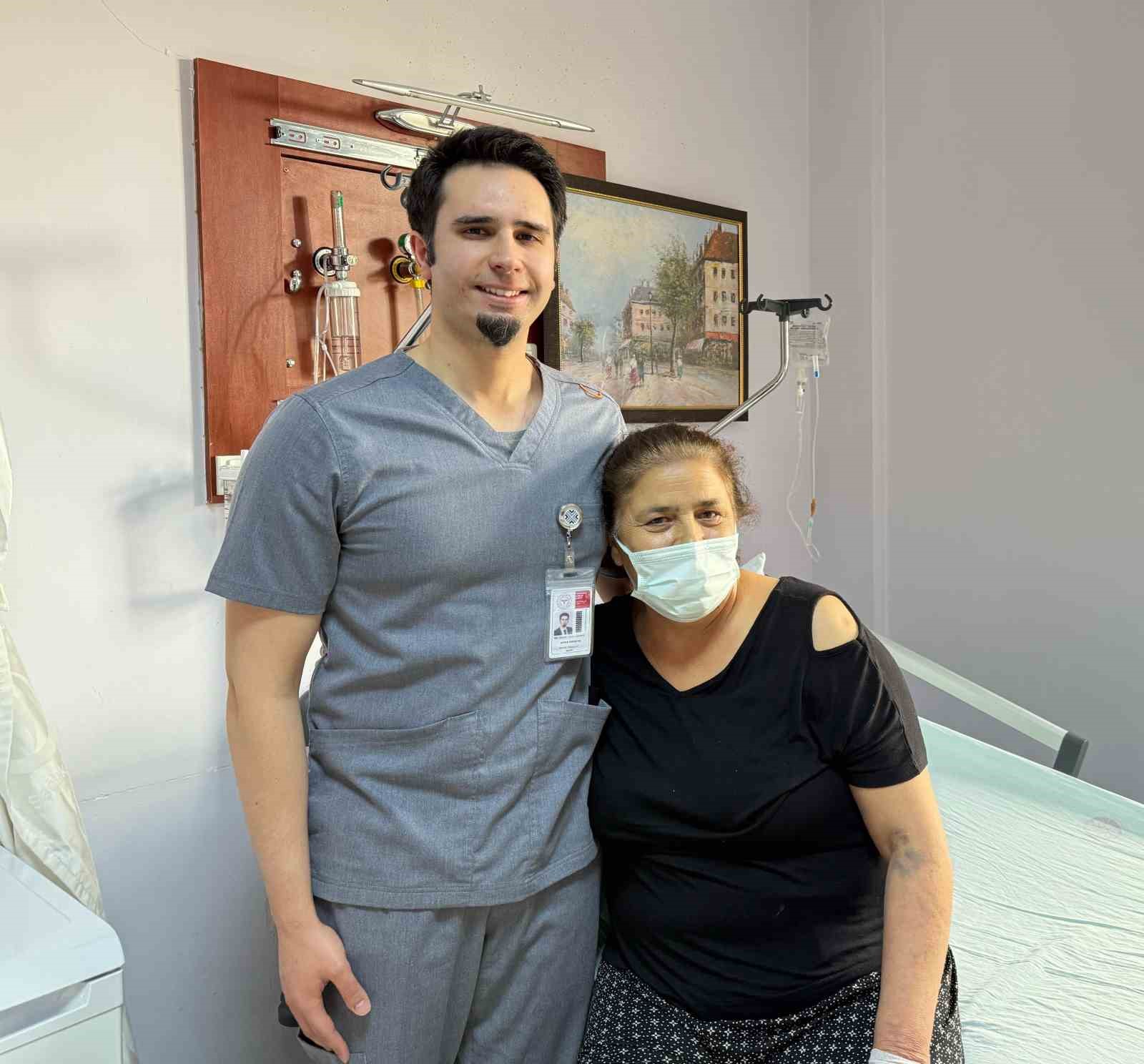 7 yıl boyunca çürümüş böbrekle yaşayan kadın 4 saatlik ameliyatla sağlığına kavuştu