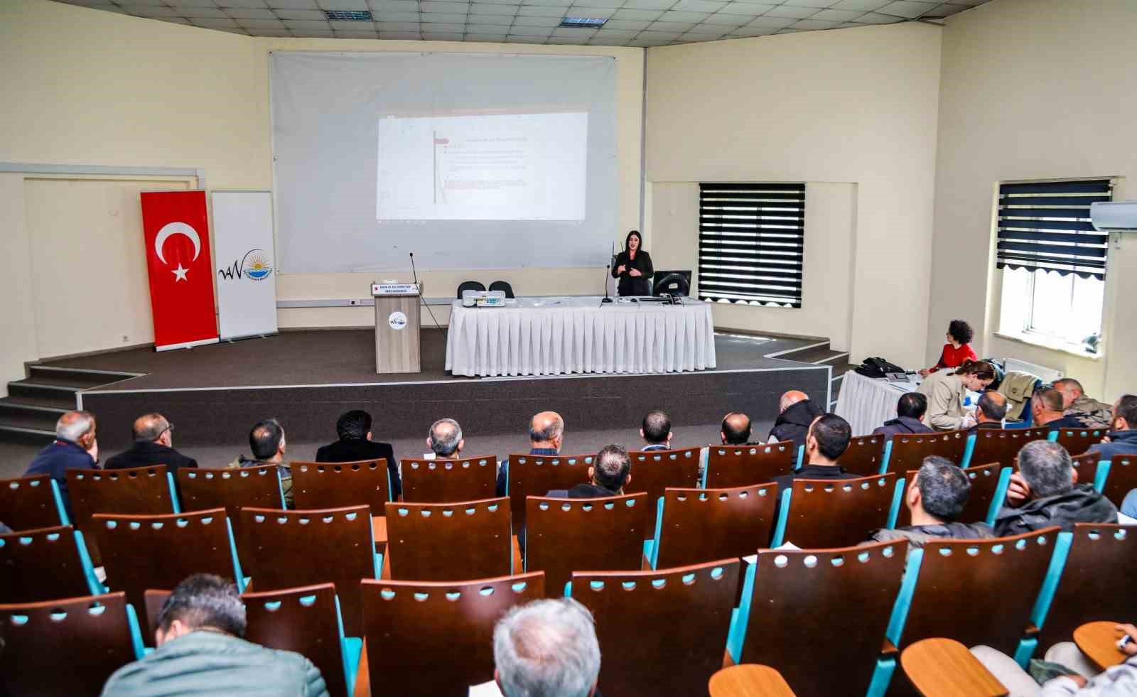 Van Büyükşehir Belediyesi personeline 