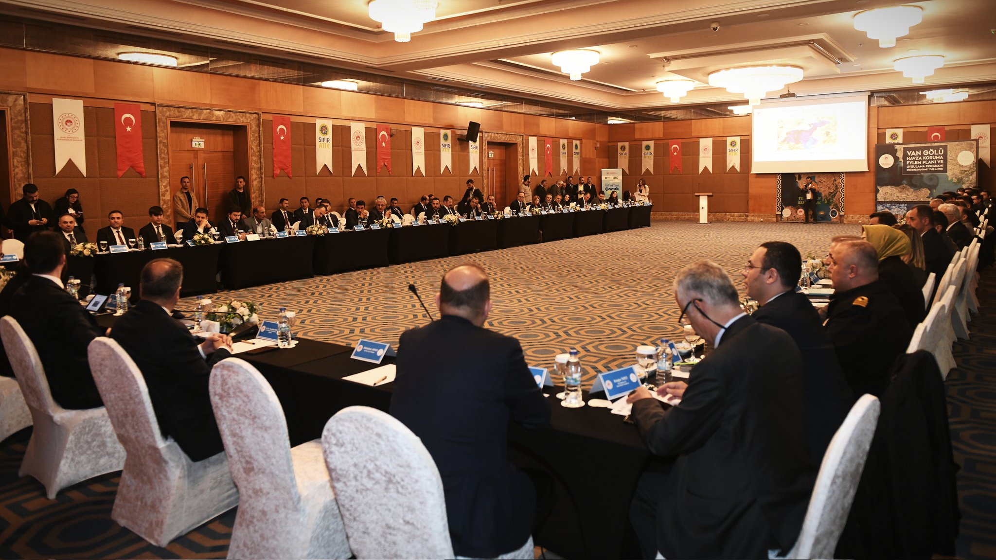 Van Gölü’nün geleceği için önemli adım!