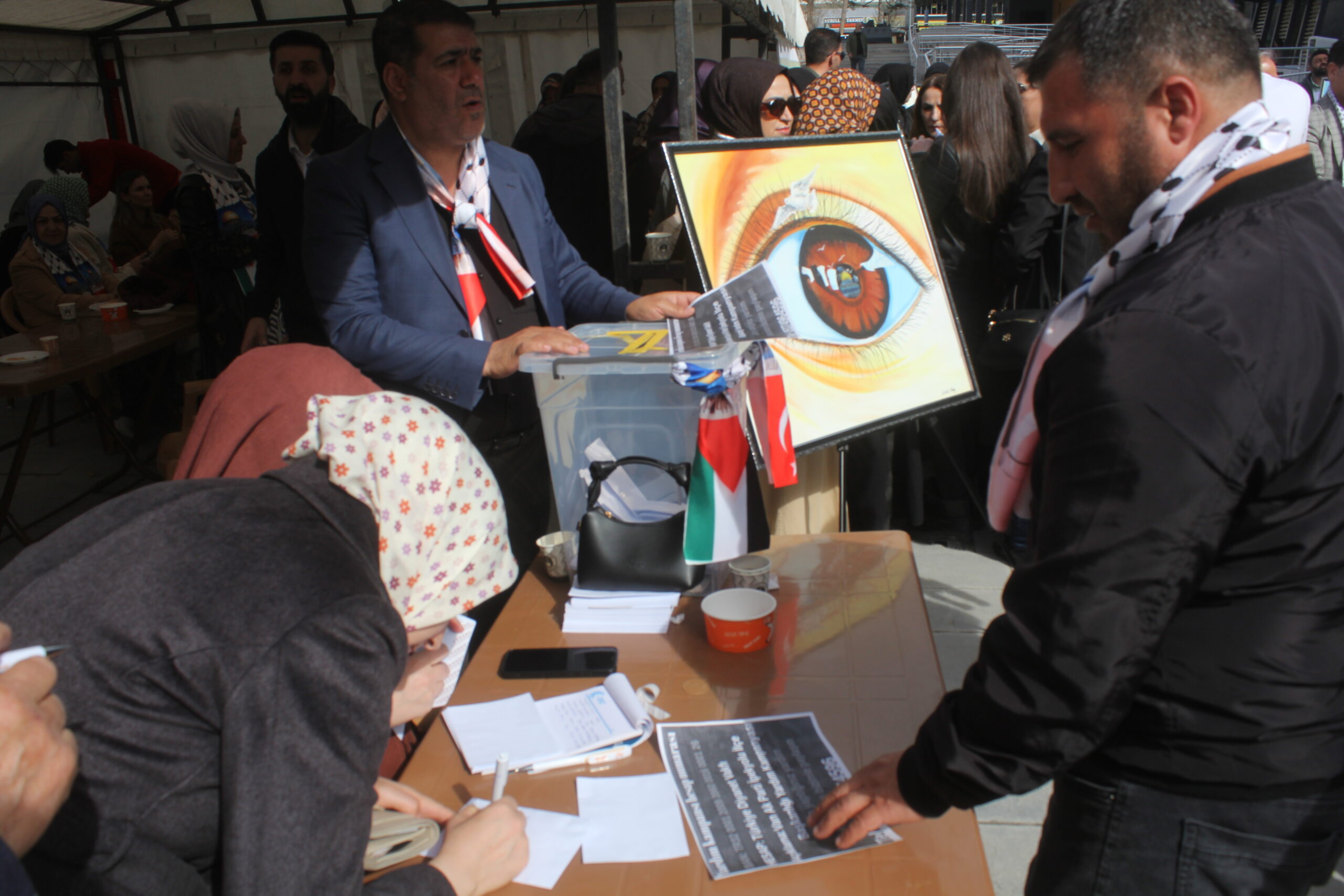 Van’dan Gazze-Filistin’e Destek