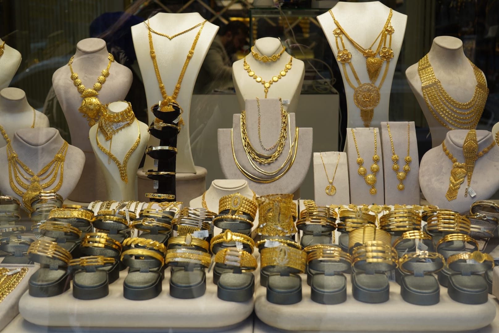 Altın Fiyatlarında Hareketlilik Sürüyor