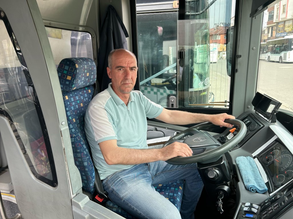 Boğanın kovaladığı şoför: ’’Erkekliğin yüzde 90’ı kaçmaktır’’