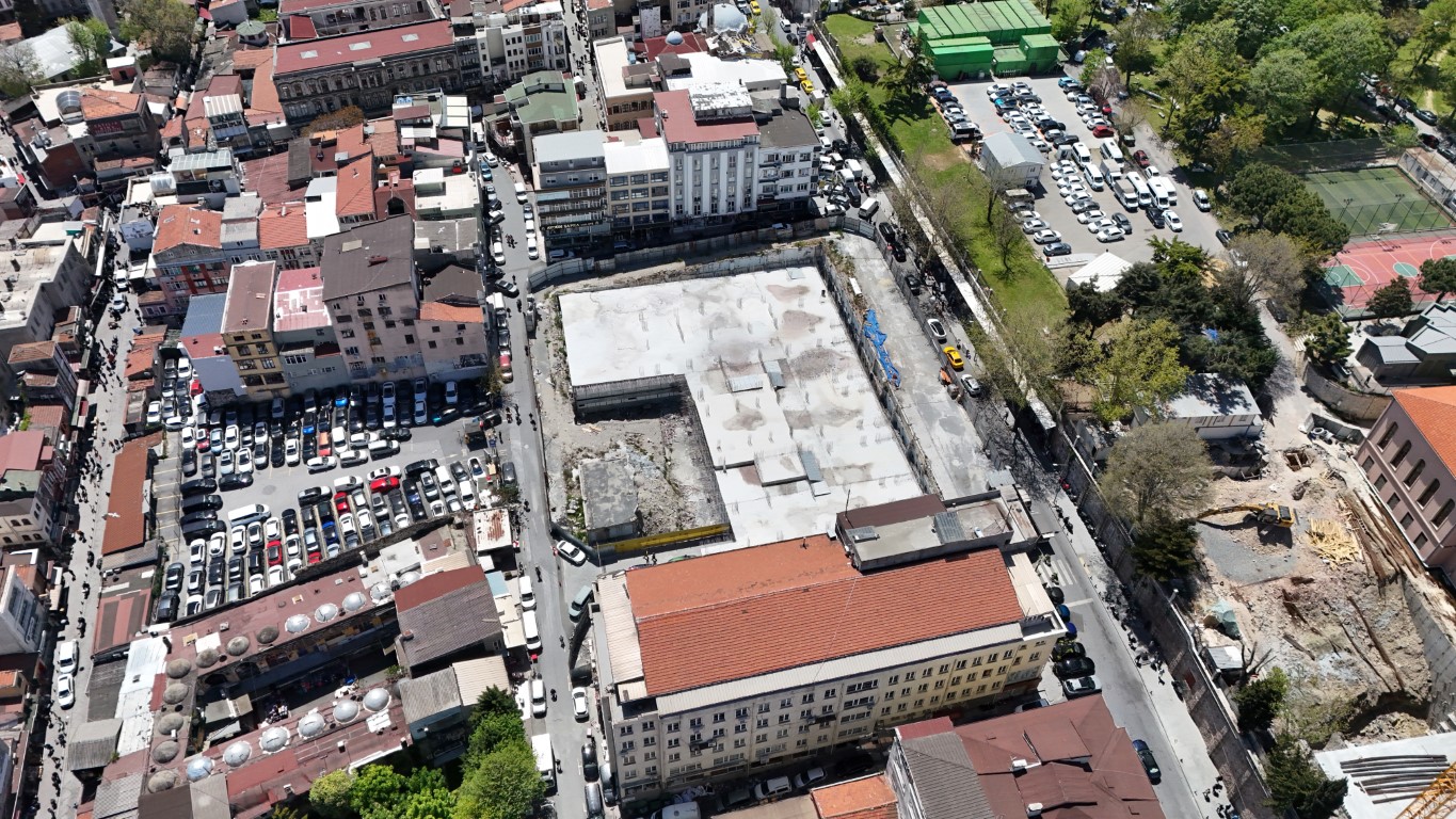 Karaköy ve Mercan’da İBB’nin otopark eziyeti: “CHP zihniyeti, yıktılar tekrar yapmıyorlar”