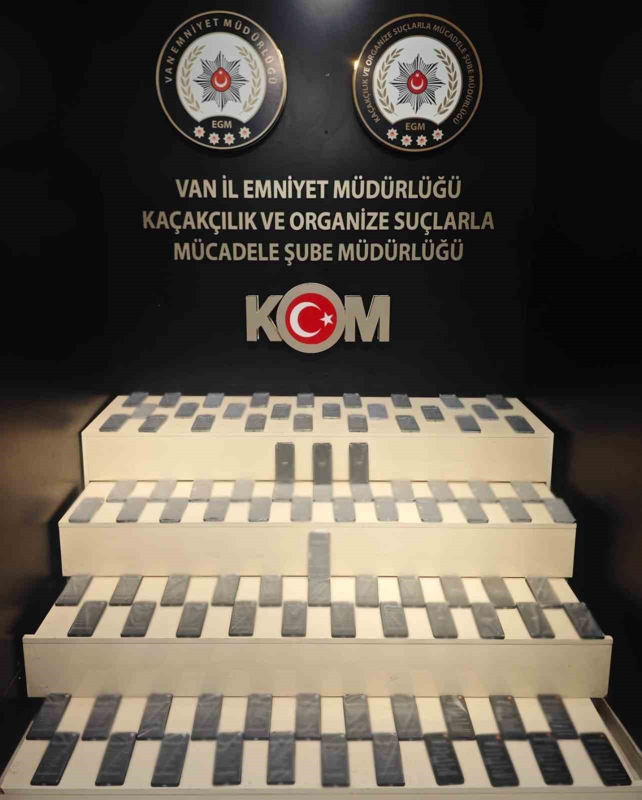 Van’da gümrük kaçakçılığı operasyonu