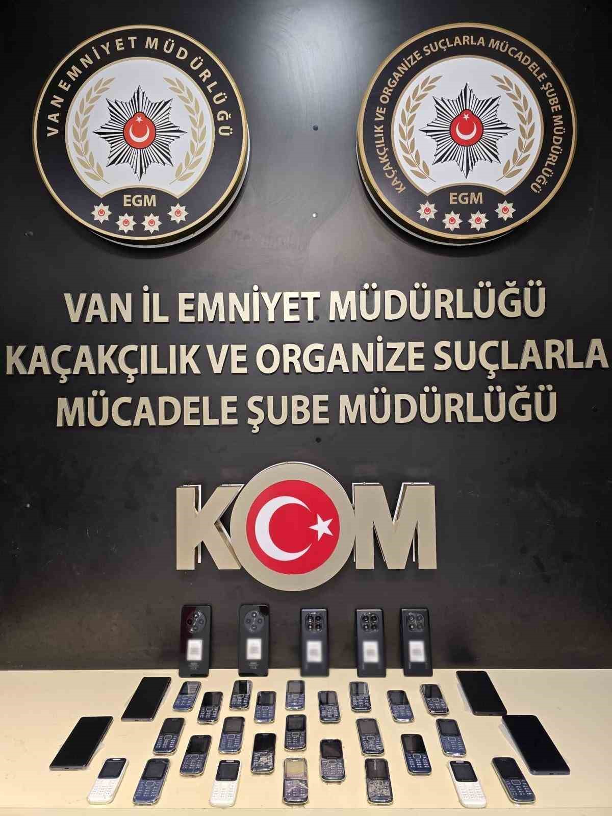 Van’da gümrük kaçakçılığı operasyonu