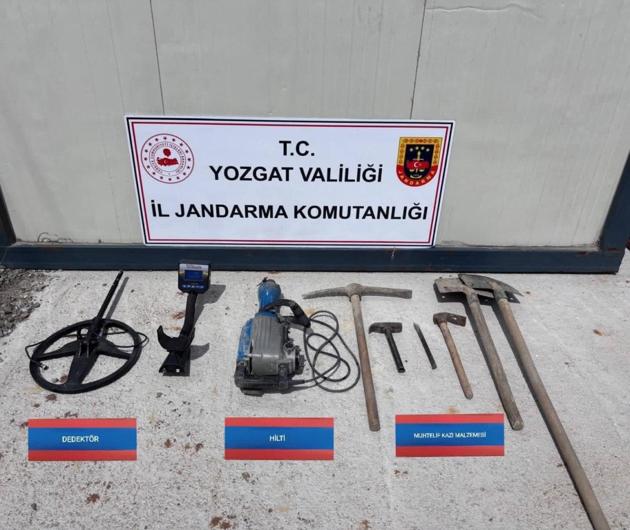 Define avcılarına jandarmadan suçüstü