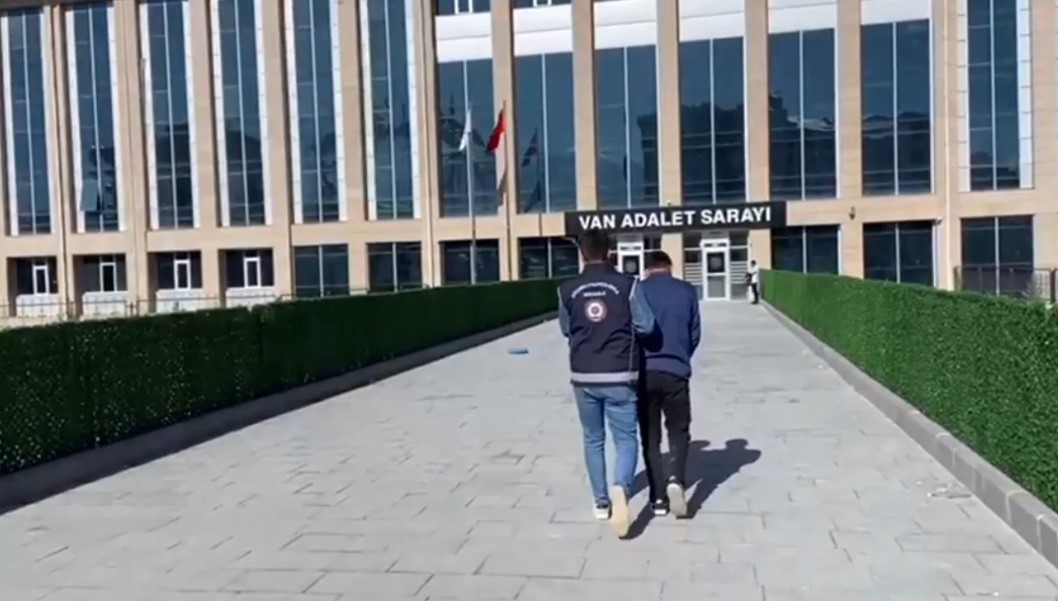 Van’da 13 organizatör tutuklandı