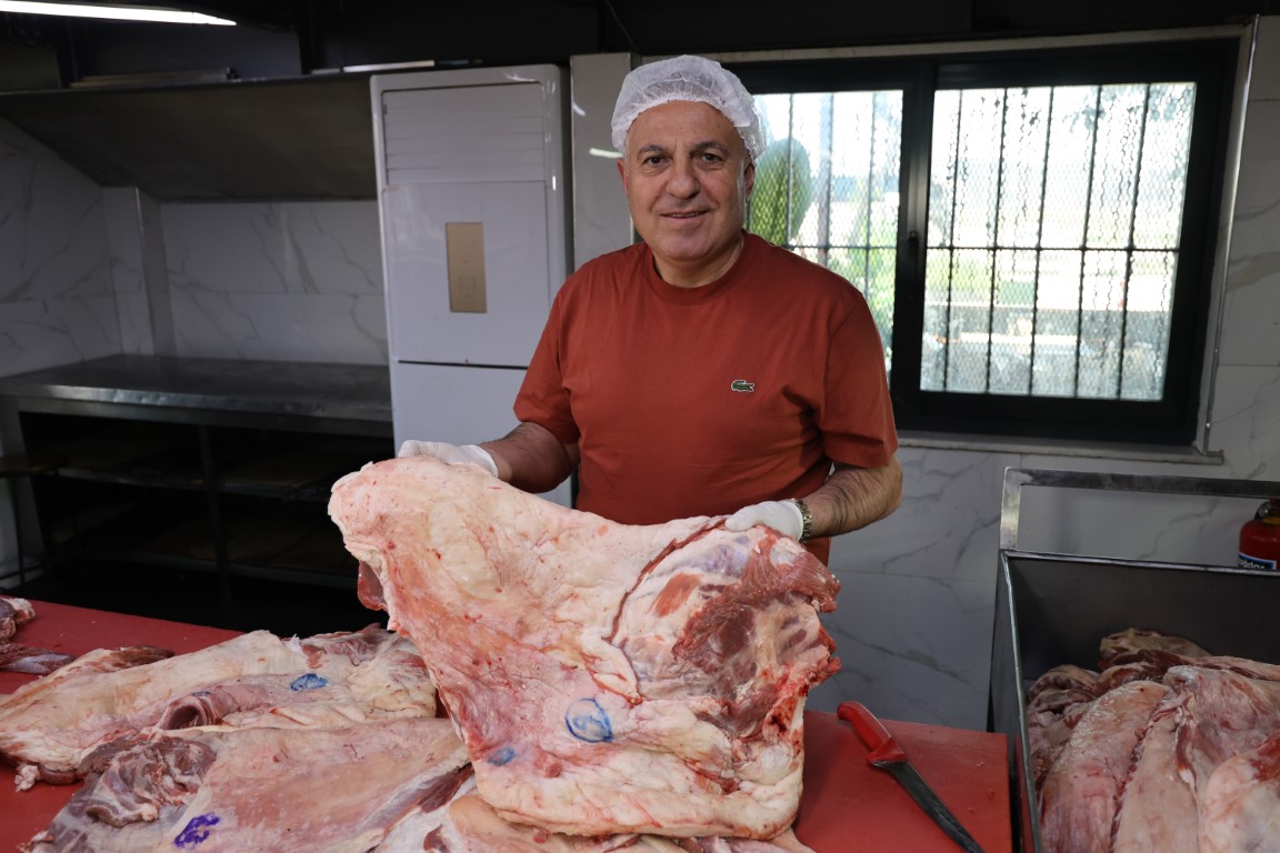 Mühürsüz satılan ve kesilen etlere dikkat