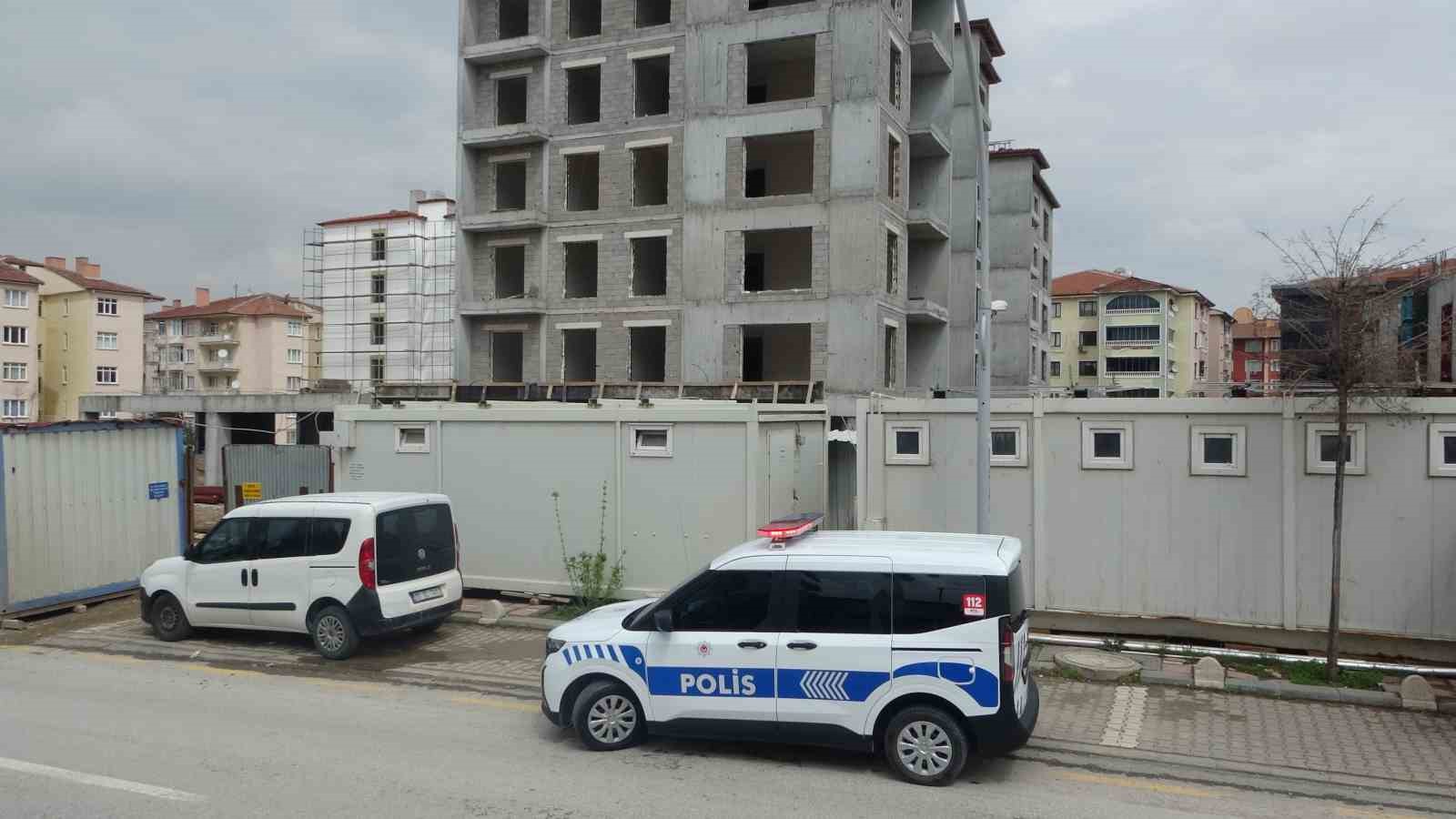 Malatya’da inşattan düşen işçi yaralandı