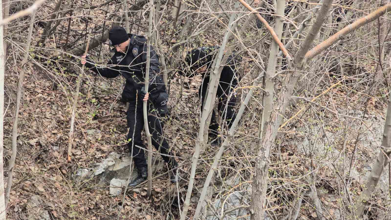 Hakkari’de kayıp kadını arama çalışması devam ediyor