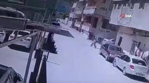 Hatay’daki feci kazada ölümden kıl payı kurtulan küçük kızın o anları kamerada