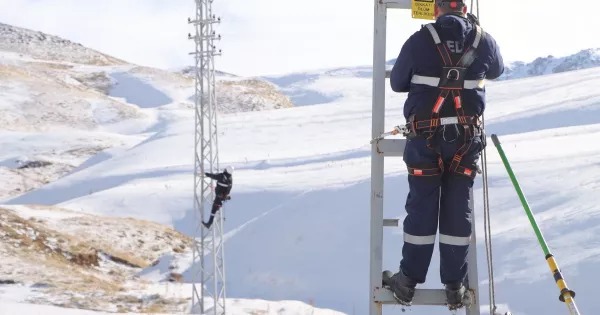 Van’da yarın birçok mahallede elektrik kesintisi yaşanacak!