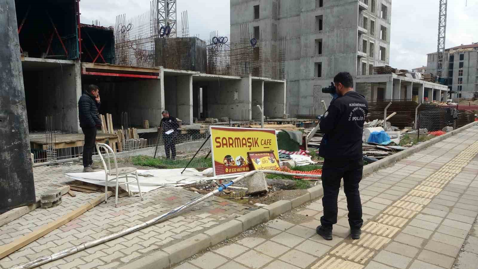 İnşattan düşen işçi yaralandı