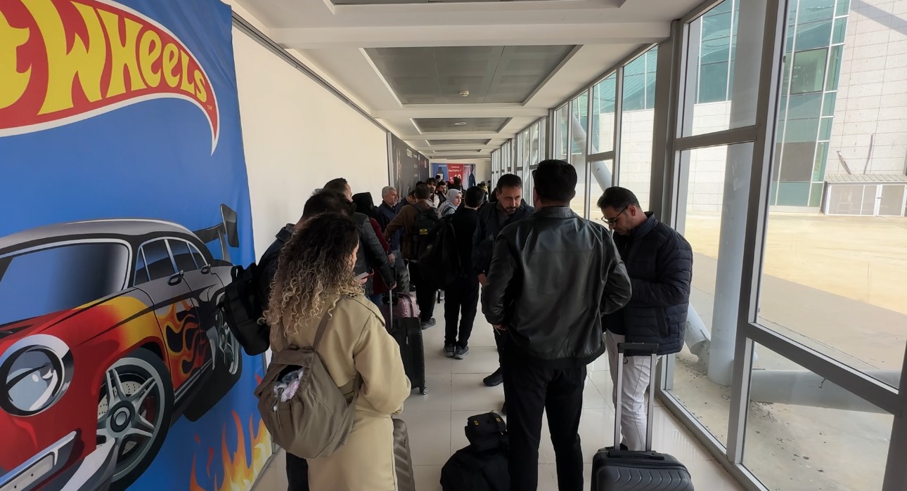 İranlı turistler,  Esendere Gümrük Kapısı’nda yoğunluk oluşturdu