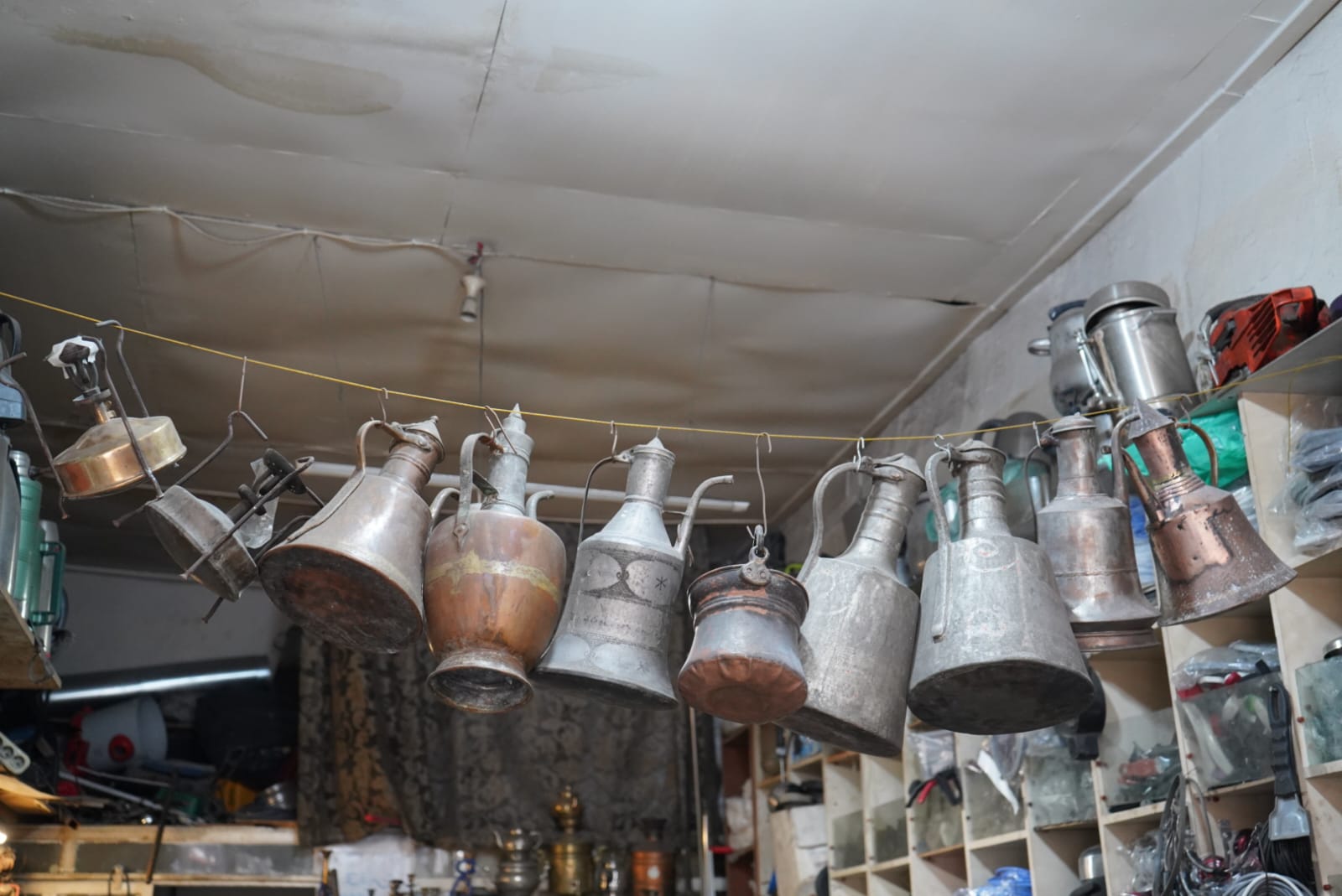 Van’ın tek kalay ustası İzzettin Usta, teknolojiye direniyor