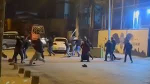 Başakşehir’de sopalı, yumruklu kavga!