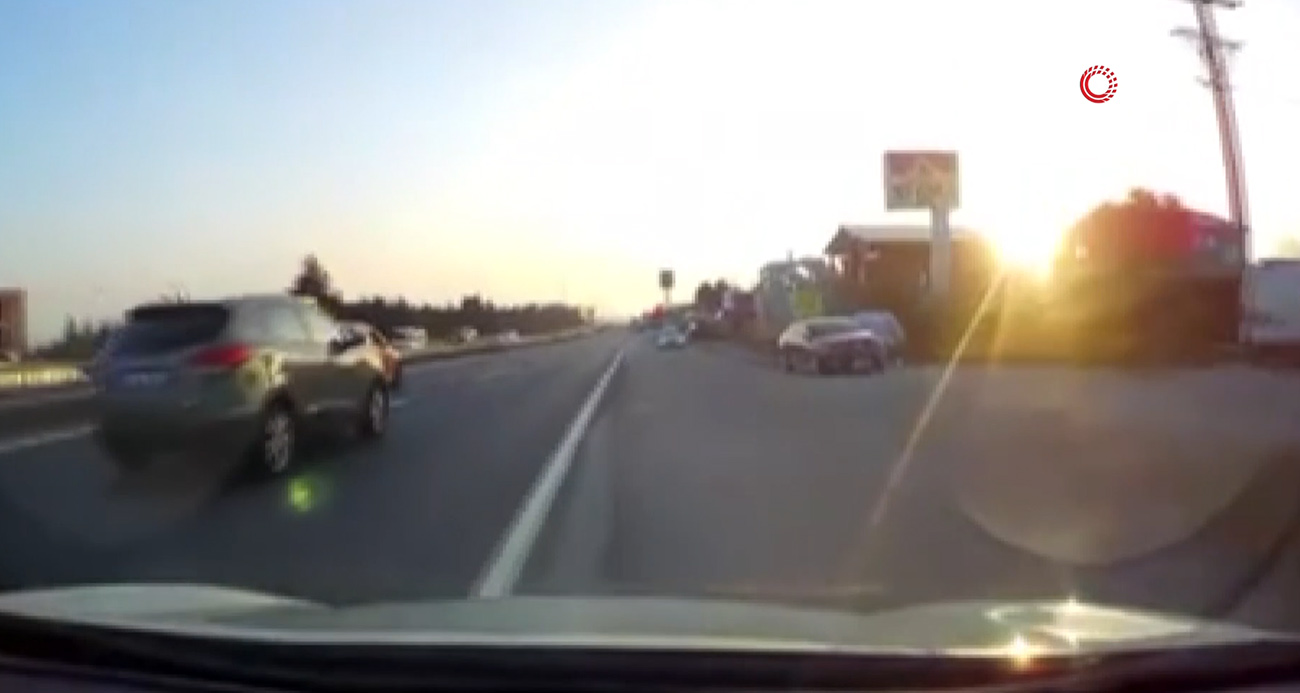 Otomobiliyle başka araca çarptı, tarladan kaçmaya çalıştı