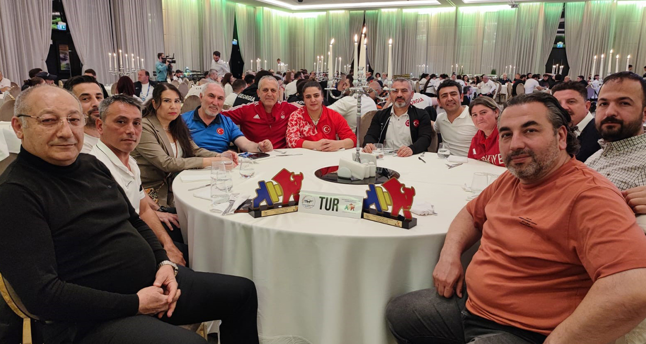 Türkiye, Büyükler Avrupa Halter Şampiyonası’nda zirveye çıktı