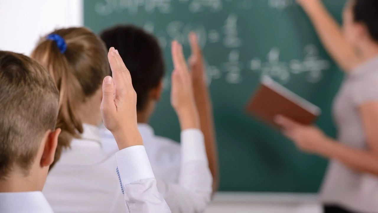 Bayram Tatili Bitti, Van’da Öğrenciler ve Öğretmenler Ders Başı Yaptı