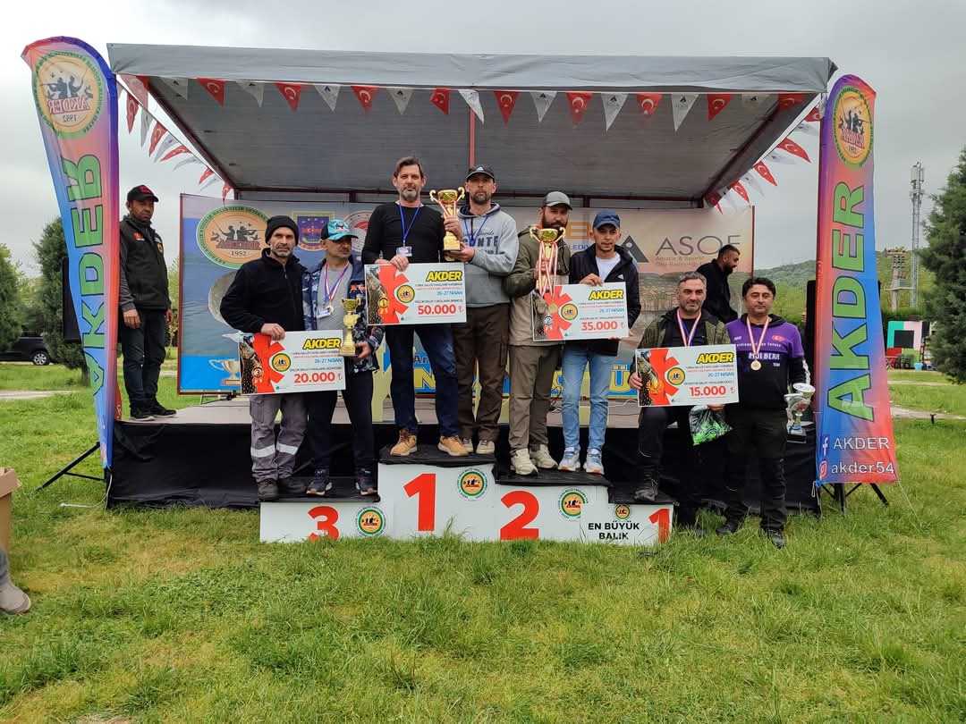 Turna Balığı Tutkunları Sapanca’da Yarıştı