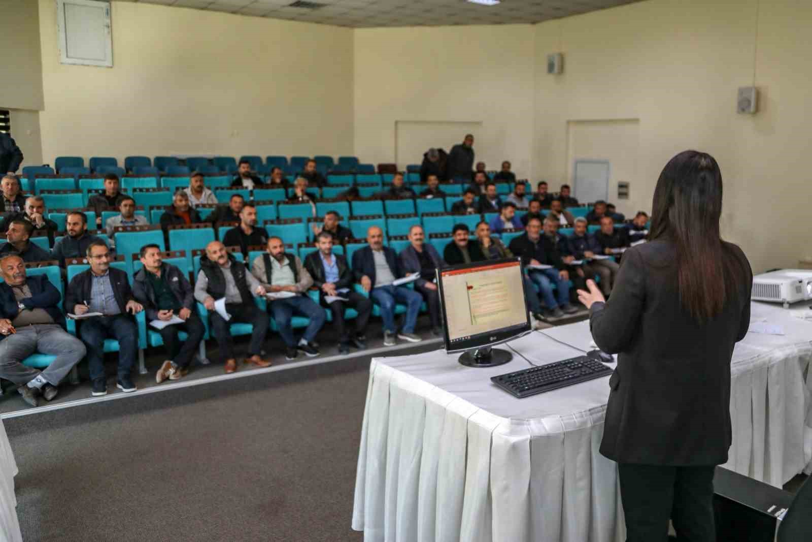 Van Büyükşehir Belediyesi personeline “İş Sağlığı ve Güvenliği” eğitimi