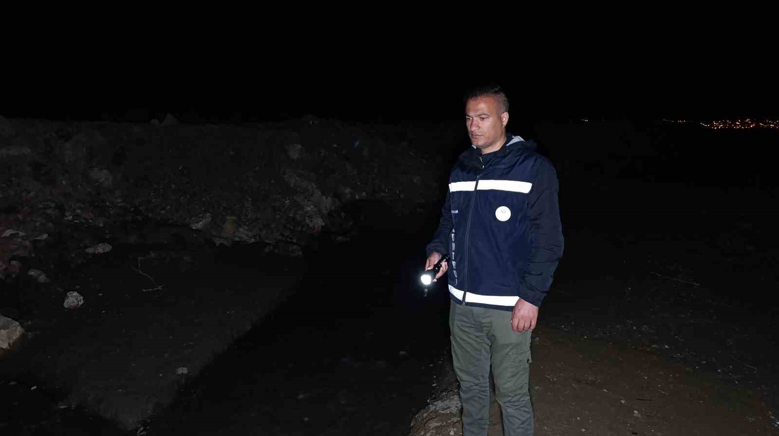 Van Gölü’nün hazinesi inci kefali gece gündüz koruma altında