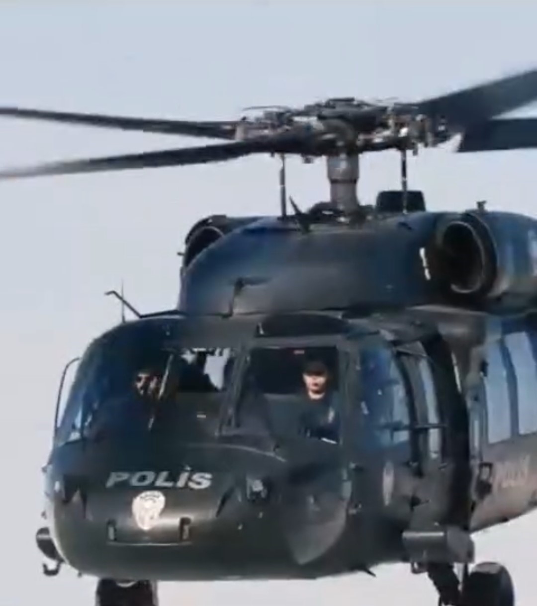 Van’da 2 aylık bebek polis helikopteriyle hastaneye sevk edildi