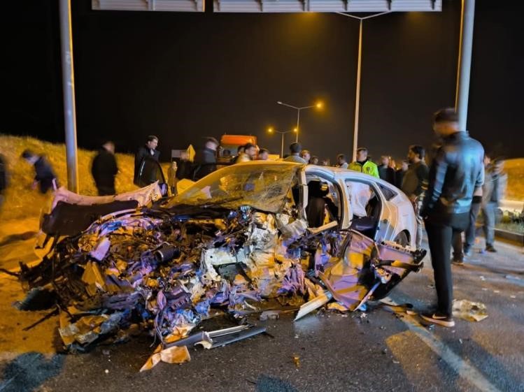 Van’da feci kaza: 3 ölü, 2 yaralı