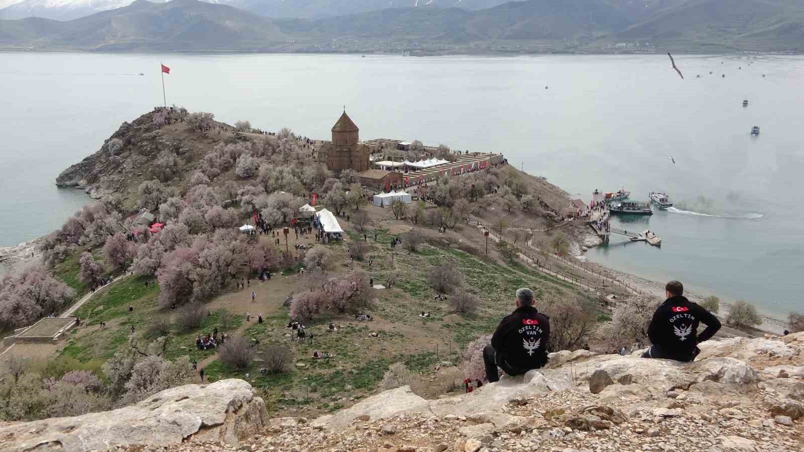Van’da Festival Şenliği