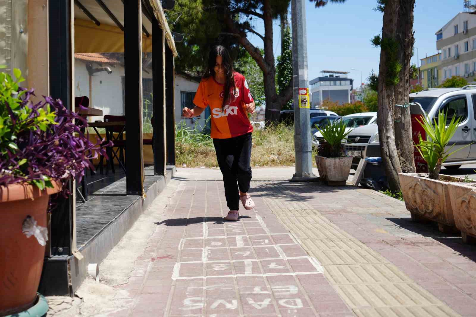 Bir seksek bir gülümseme bir dans, böyle fırın görülmedi