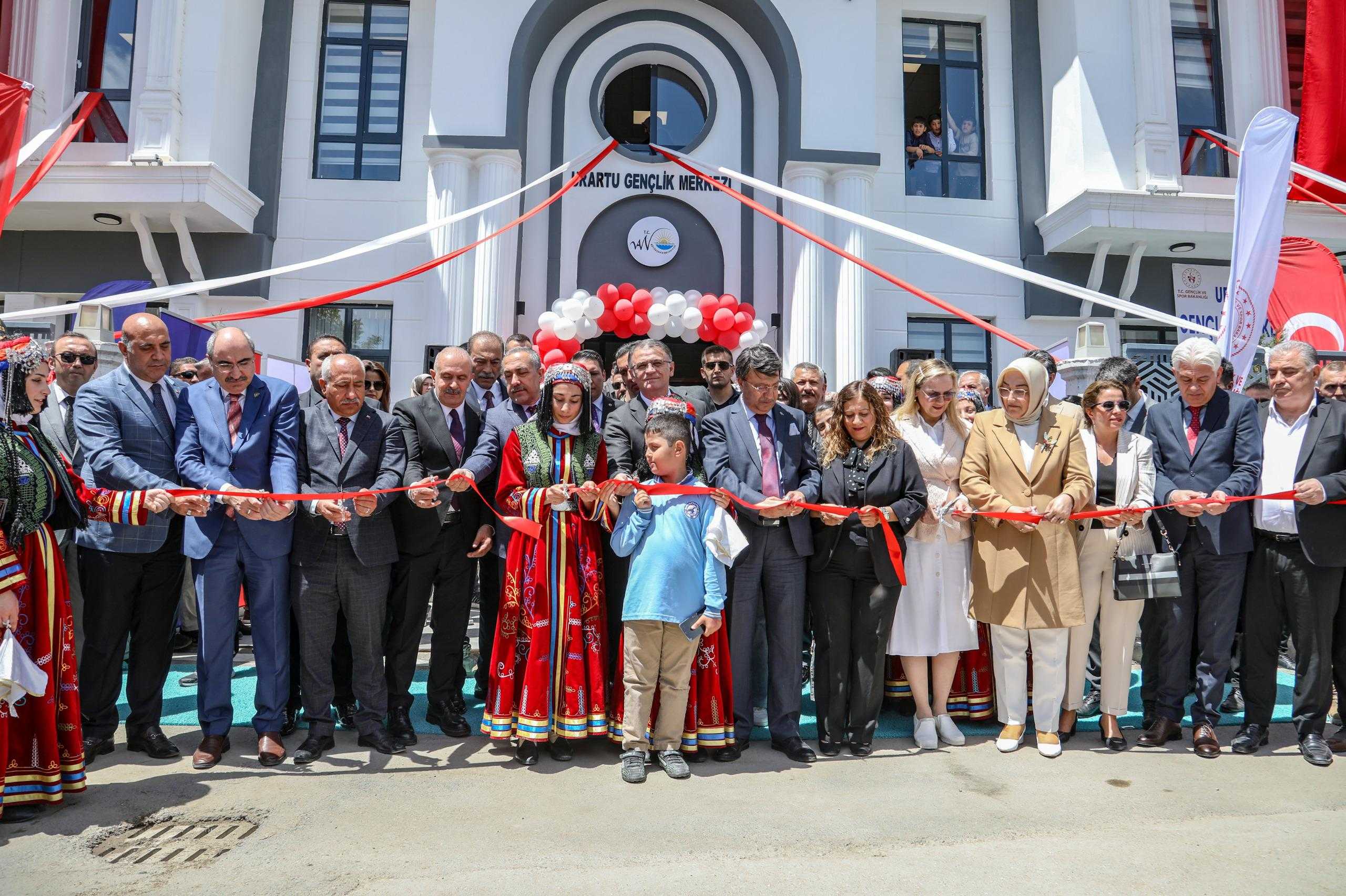 Vanlı Gençler Geleceğe Yön Veriyor!