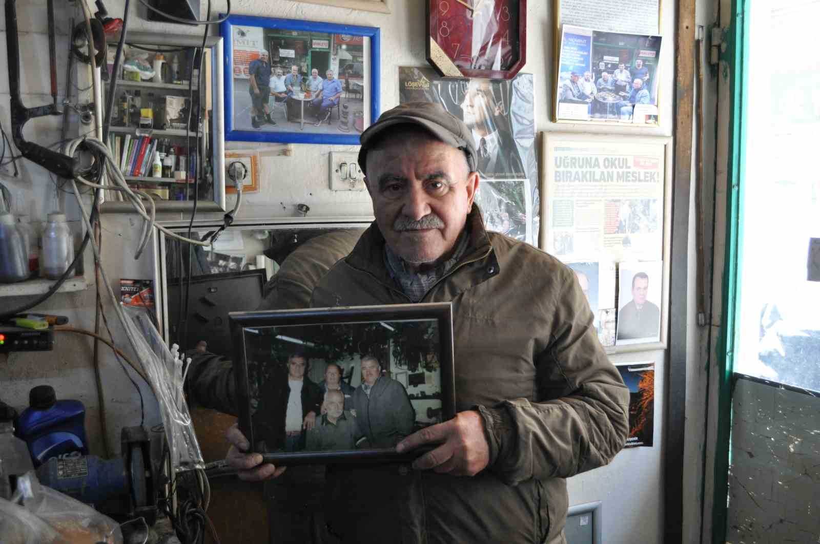 Kansere yakalanan arkadaşını kaderine terk etmedi