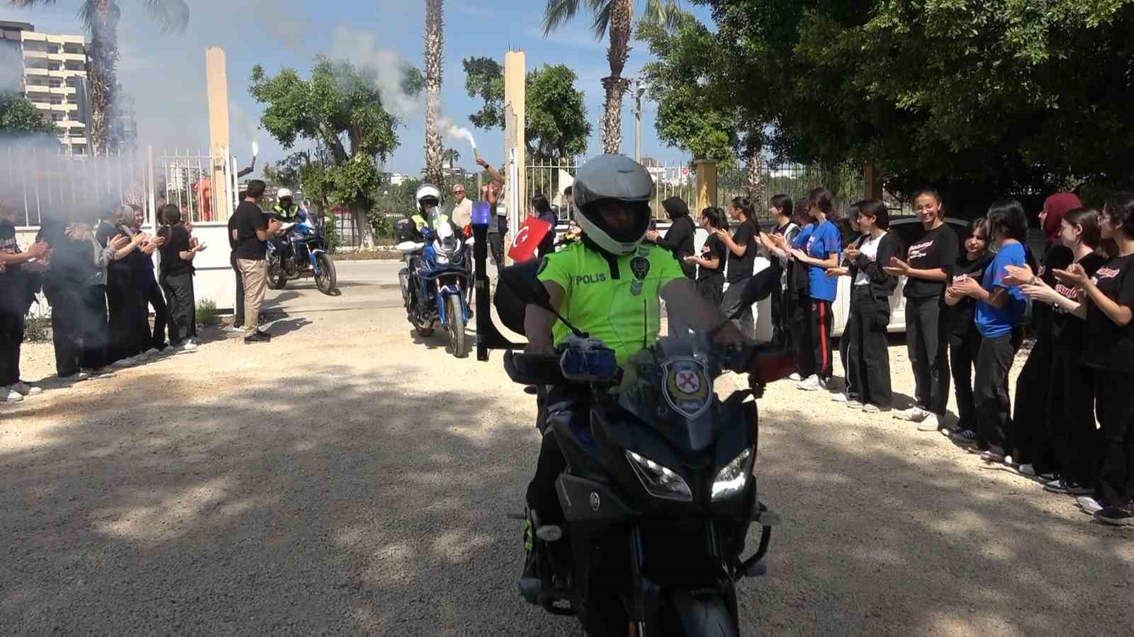 Trafik Ekiplerine Kaza İhbarı Sonrası Unutulmaz Sürpriz