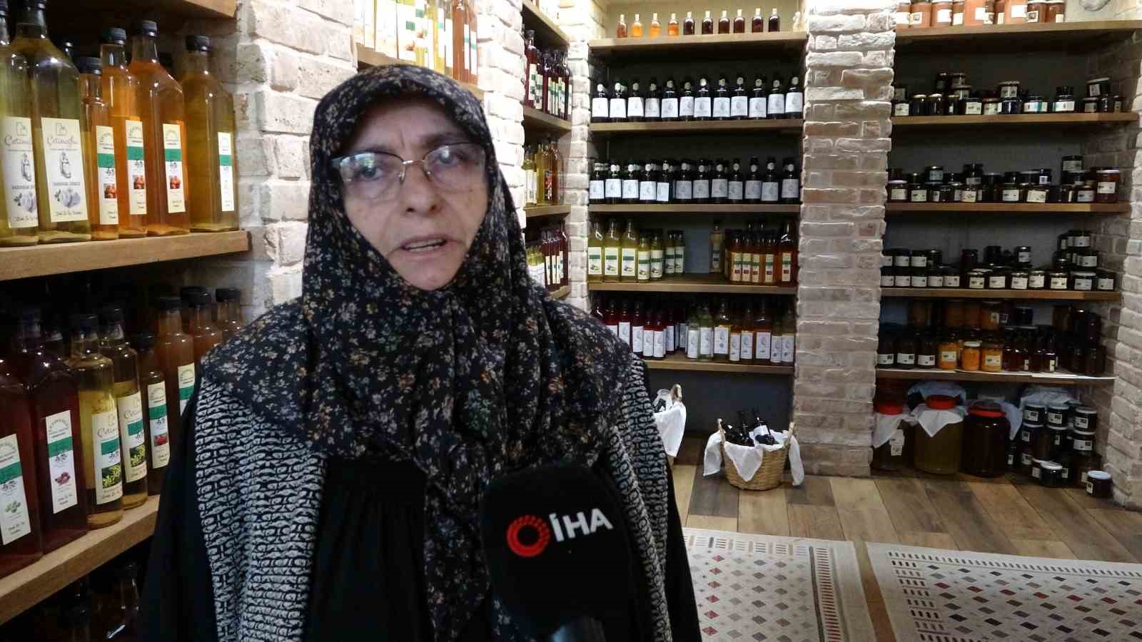 50 çeşit şifa: Dededen kalma tariflerle sirke yapıyor