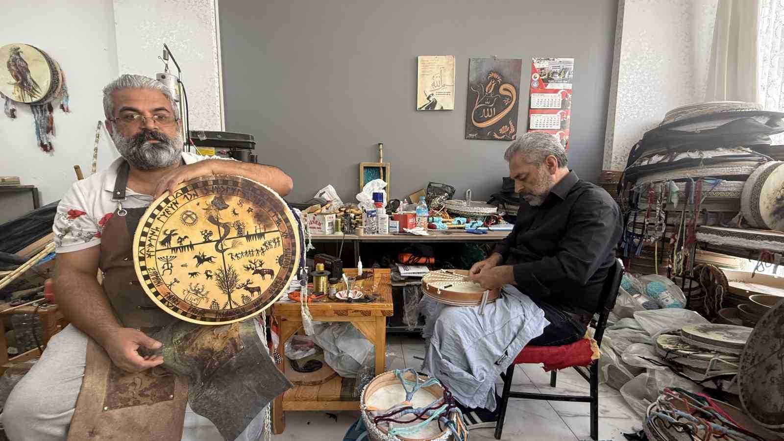 Şaman Davulu ihracatı: Turgutlu’nun Ritmi Amerika’da Yankılanıyor