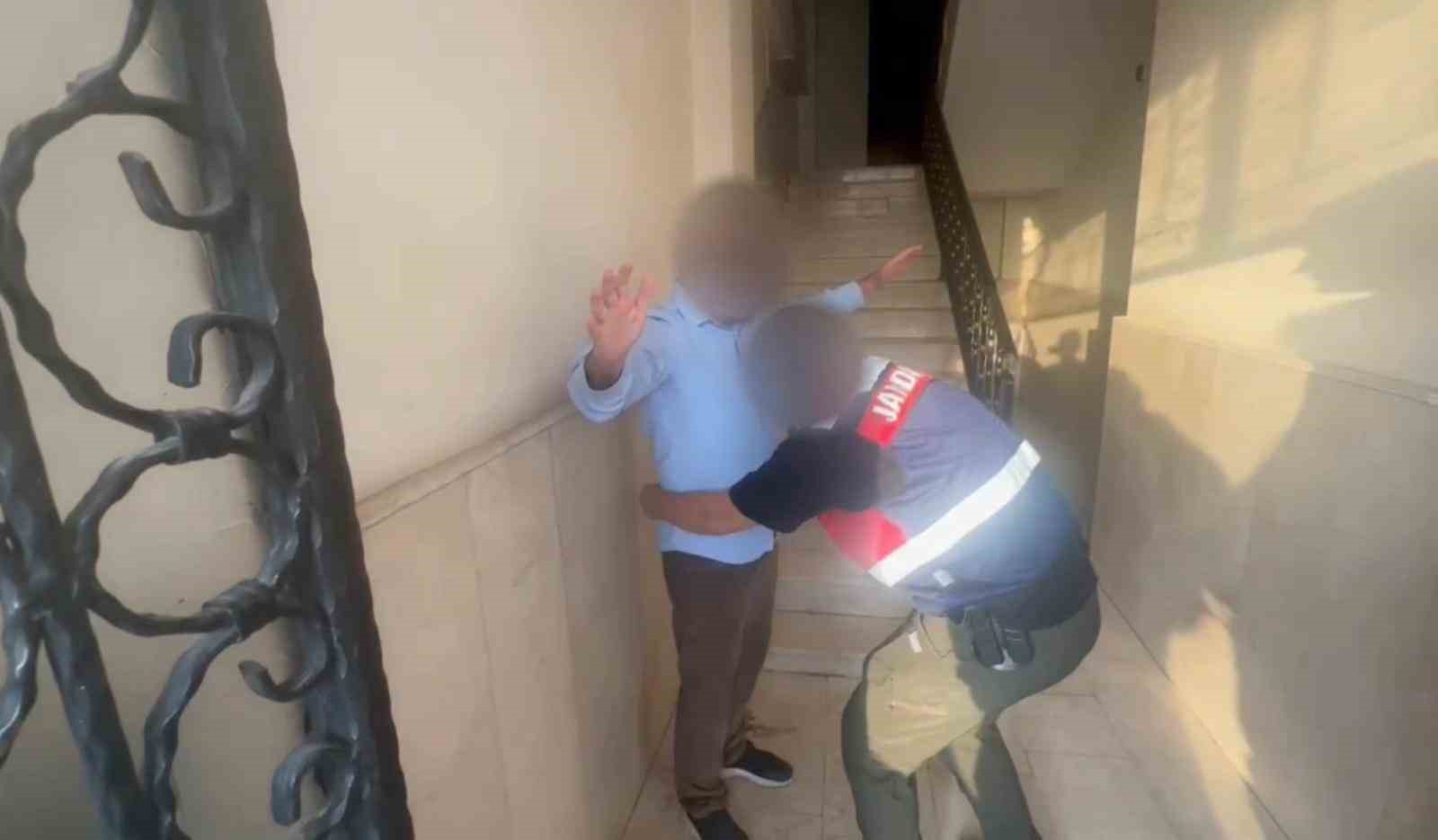 DAEŞ terör örgütüne operasyon: 2 tutuklama