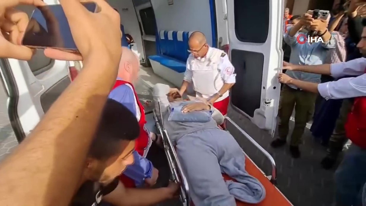 İsrail, 10 Filistinli mahkumu serbest bıraktı