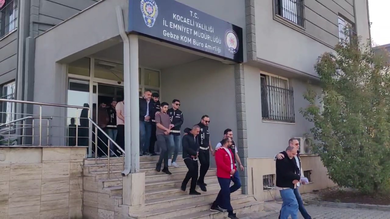 4 İlde Dev Operasyon: 30 Gözaltı!