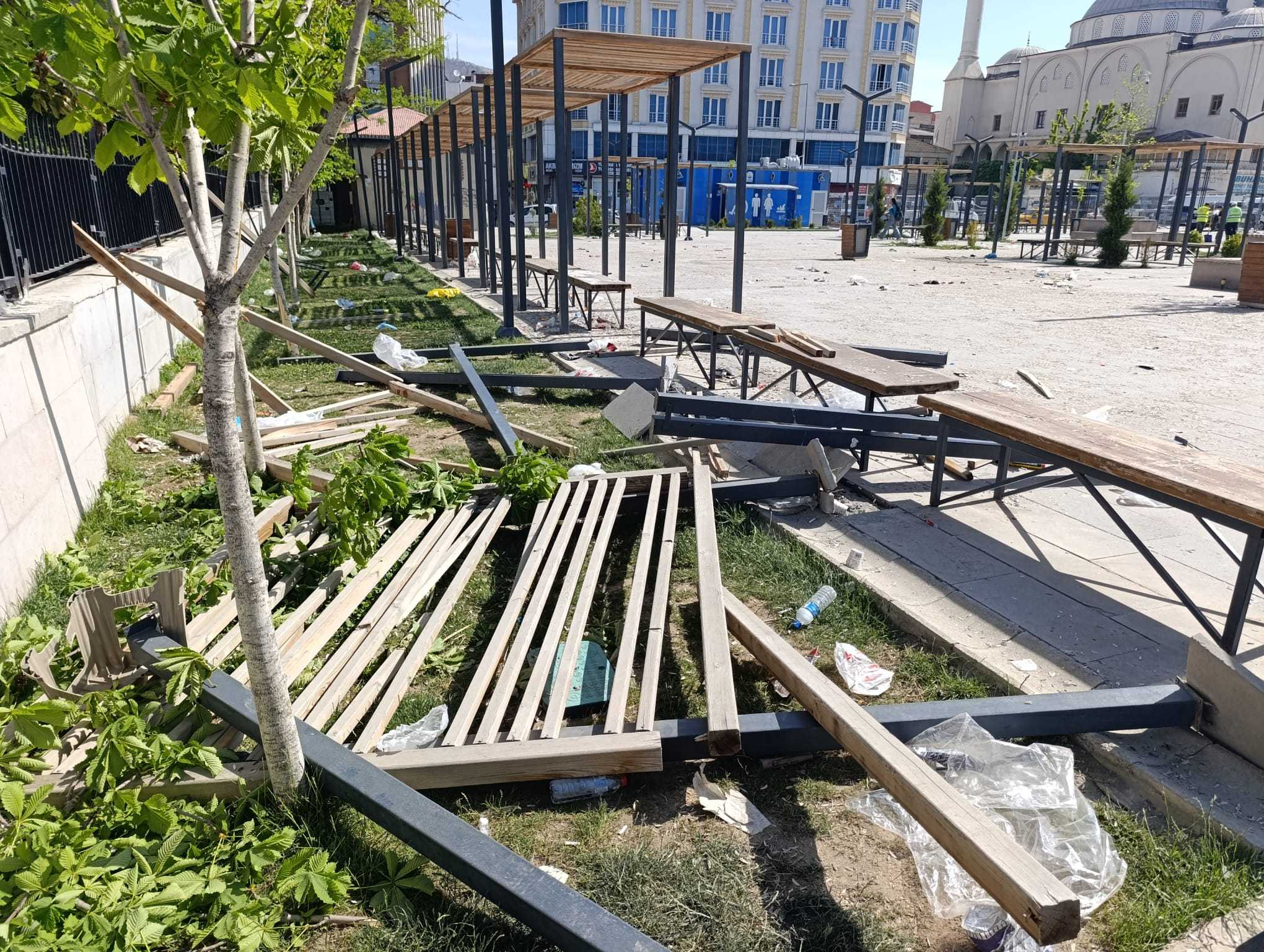 Van’da Vandallık! Vanspor taraftarına yakışmayan hareket